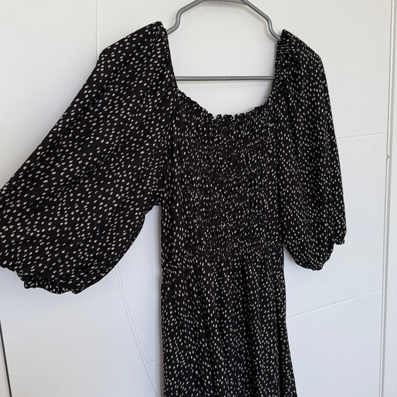 Black and White Polka Dot Dress - Picture 4 of 4